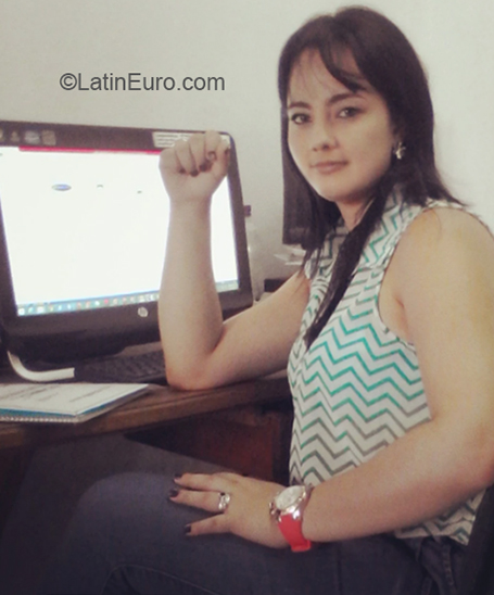 Date this exotic Colombia girl Hana from Riohacha CO23910