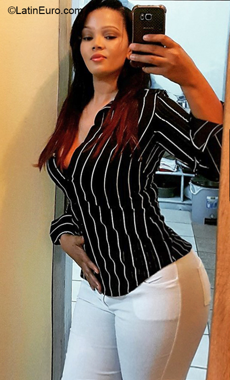 Date this delightful Dominican Republic girl Marlen from Santo Domingo DO32545
