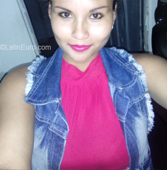 Date this lovely Colombia girl Martha from Bogota CO23948