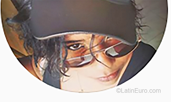 Date this funny Dominican Republic girl Giselle from Santo Domingo DO32736