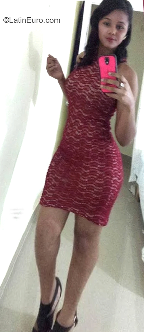 Date this young Dominican Republic girl Rosalba from Santo Domingo DO34248