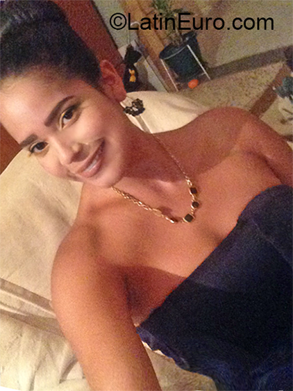 Date this lovely Venezuela girl Isa from Ciudad Guayana VE1743