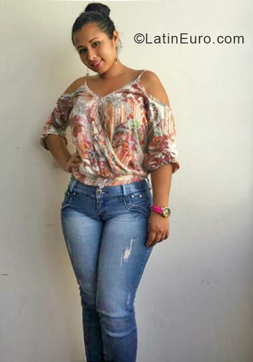 Date this young Colombia girl Angelica from Bogota CO24134
