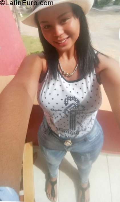 Date this sultry Dominican Republic girl Susana perez from Santo Domingo DO32976