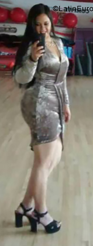Date this pretty Mexico girl Lupita from Guadalajara MX1599