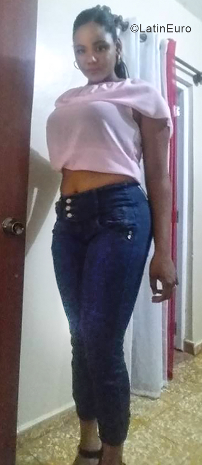 Date this cute Dominican Republic girl Wilberie from Puerta Plata DO33208