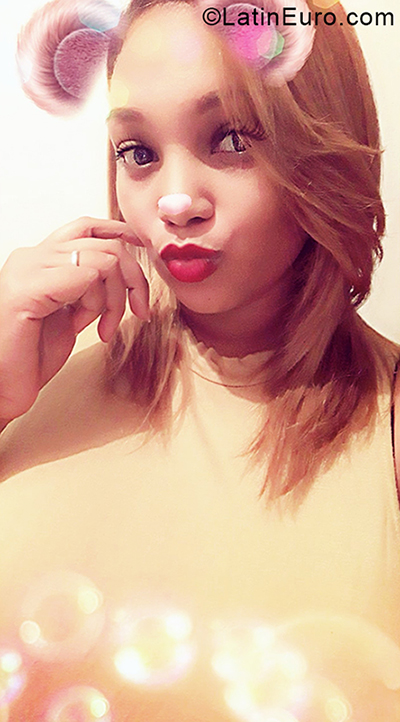 Date this beautiful Dominican Republic girl Nayelis from Santiago DO33214