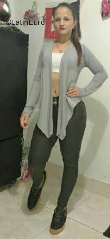Date this delightful Colombia girl Leidy from Manizales CO24426