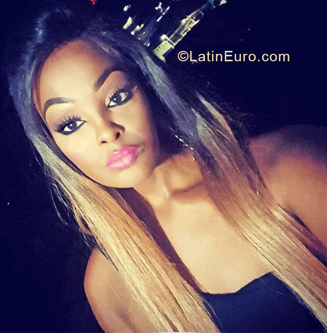 Date this hot Brazil girl Luna from Rio de Janeiro BR10767