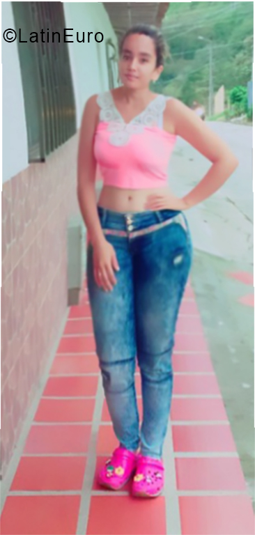 Date this voluptuous Colombia girl Alejandra from Medellin CO24969