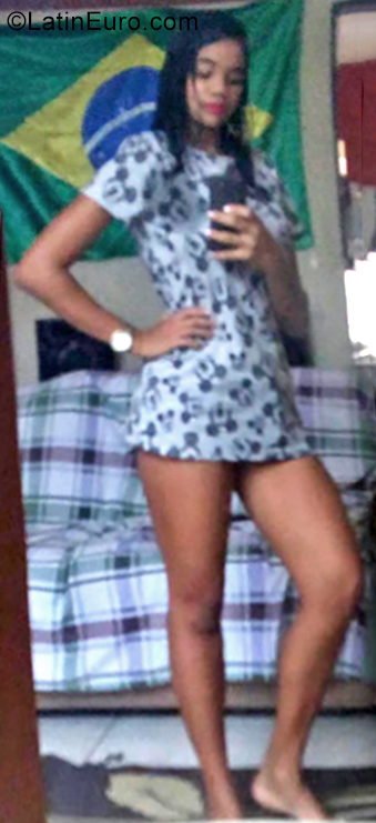 Date this young Brazil girl Laryssa from Recife BR10814