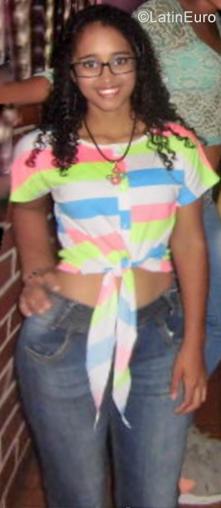 Date this pretty Venezuela girl Mairaby from Venezuela VE2313