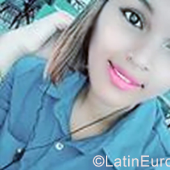 Date this foxy Dominican Republic girl Yormelin from Santo Domingo DO39983