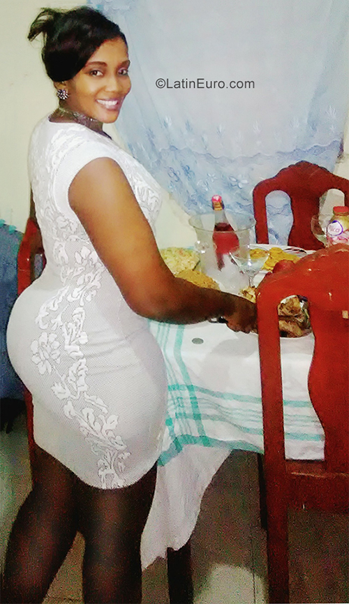 Date this cute Dominican Republic girl Paula from Higuey DO35004