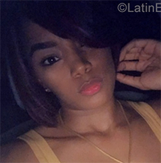 Date this hot Dominican Republic girl Smalin from Santo Domingo DO35224