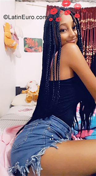 Date this tall Colombia girl Valentina from Neiva CO25636