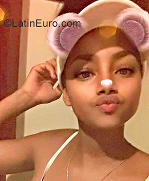 Date this good-looking Dominican Republic girl Nayali from La Vega DO35587