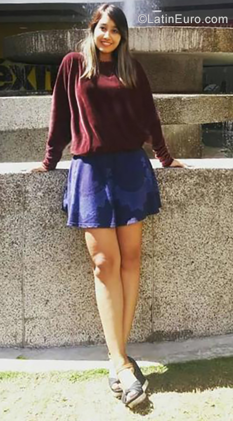 Date this sultry Colombia girl Mireya from Neiva CO25855