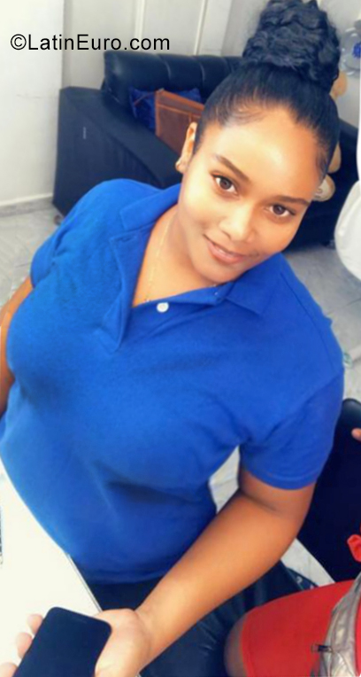 Date this lovely Dominican Republic girl Beatriz from Santo Domingo DO35707
