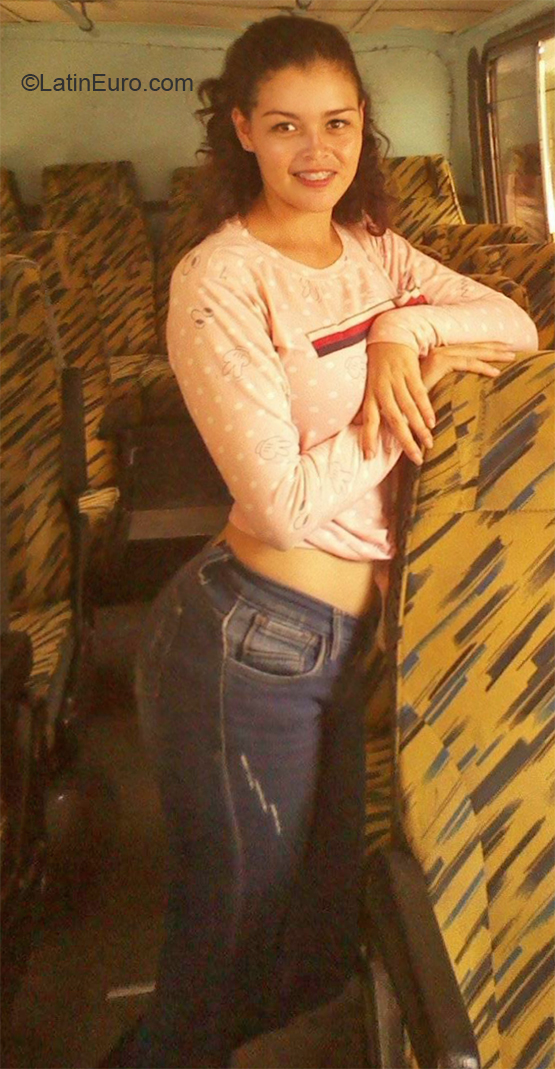 Date this tall Venezuela girl Francys from Acarigua VE2663
