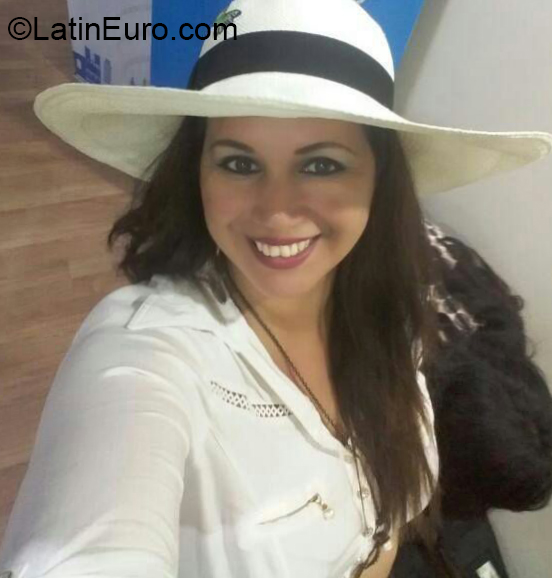Date this cute Ecuador girl Maritza from Guayaquil EC362