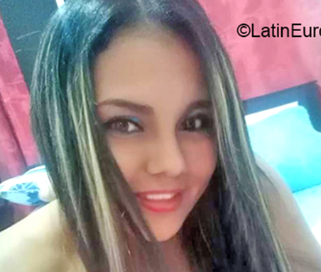 Date this lovely Colombia girl Zarai from Tulua CO25936