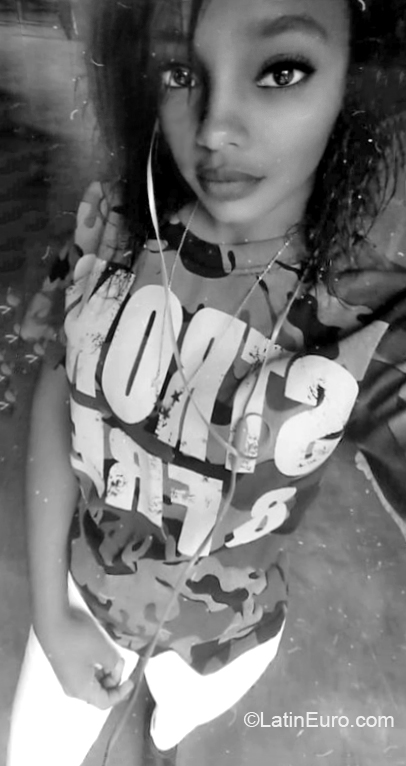 Date this athletic Dominican Republic girl Marisol from Samana DO35789