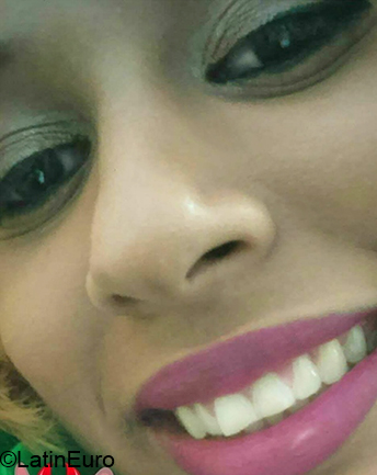 Date this happy Dominican Republic girl Nathalia from Santo Domingo DO36267