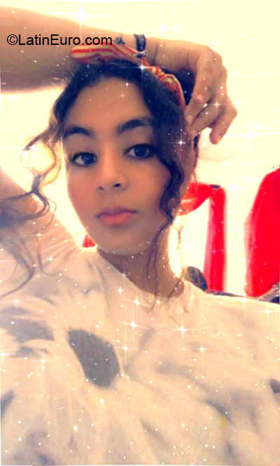 Date this good-looking Dominican Republic girl Johanna from La Vega DO36688