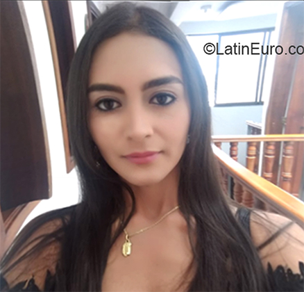 Date this exotic Colombia girl L. from Popayan CO26362