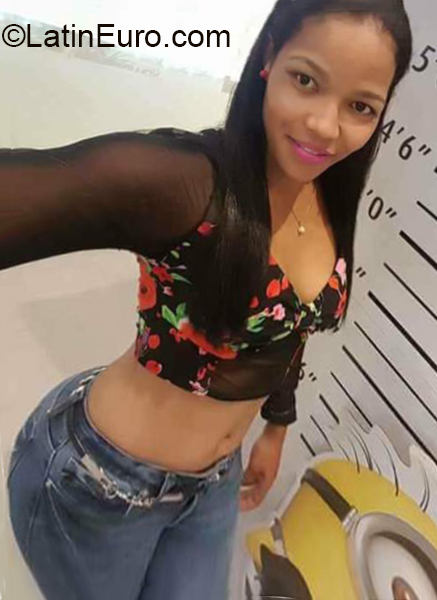 Date this georgeous Dominican Republic girl Alba from Puerto Plata DO36962
