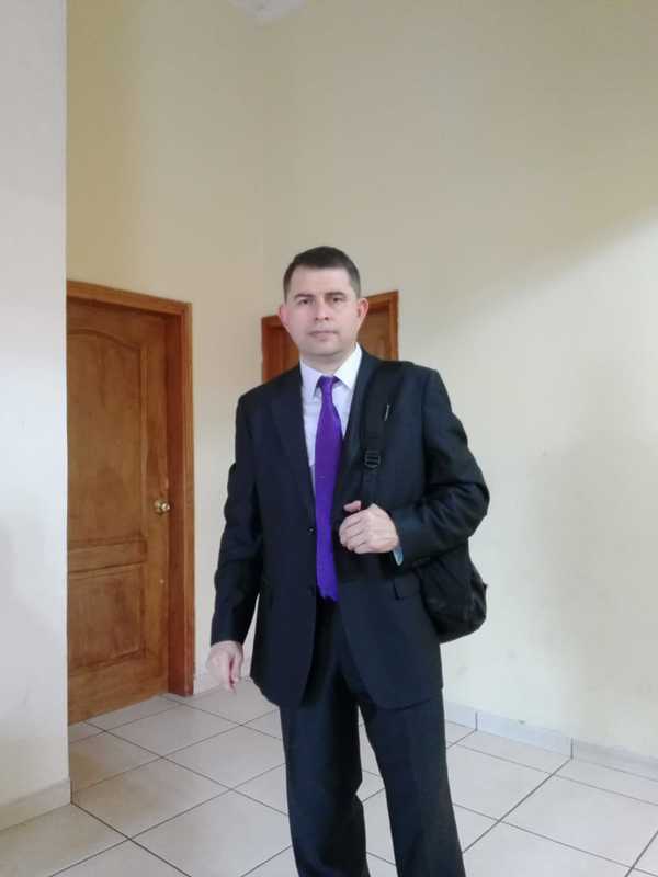 Date this pretty Honduras man Riperbet from Tegucigalpa HN2744