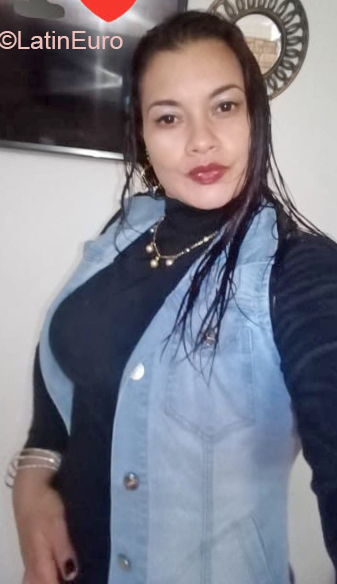 Date this passionate Colombia girl Milena from Cali CO26798