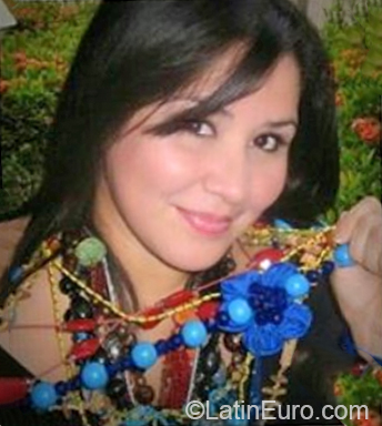 Date this good-looking Colombia girl Maria Carolina from Medellin CO26829
