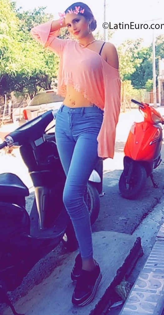 Date this beautiful Dominican Republic girl Elena from Santo Domingo DO37727