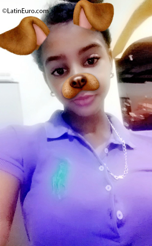 Date this beautiful Dominican Republic girl Luci from La Vega DO37754