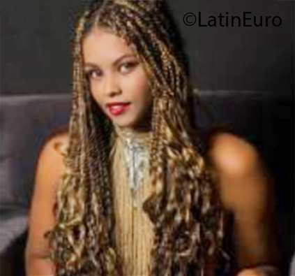 Date this cute Colombia girl Sofia from Bogota CO27046