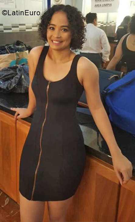 Date this beautiful Dominican Republic girl Kati from Santiago DO37931