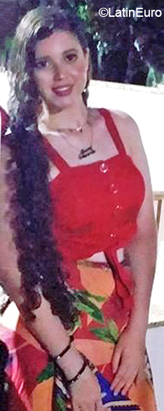 Date this hot Brazil girl Maria from Teofilo-Otoni BR11125
