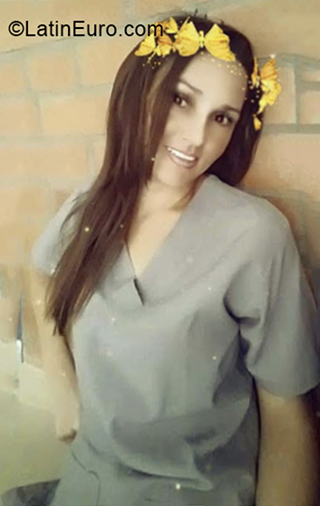 Date this stunning Colombia girl Maria from Valledupar CO27334