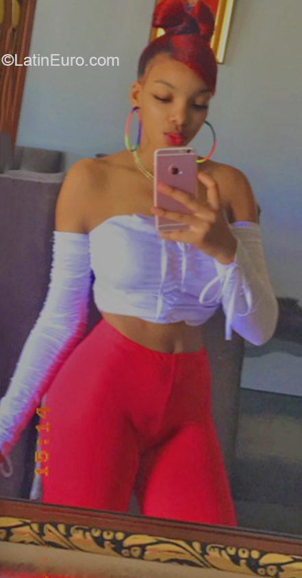 Date this funny Dominican Republic girl Yafreisy from Santo Domingo DO38334