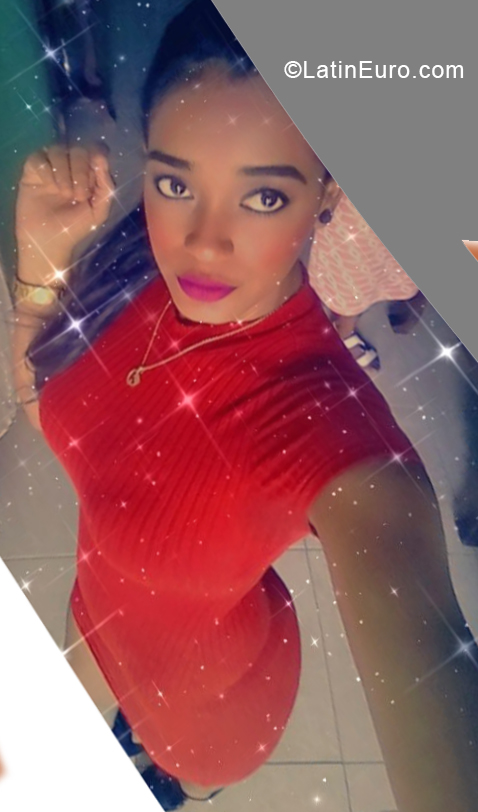 Date this good-looking Dominican Republic girl Ali from Santo Domingo DO38491