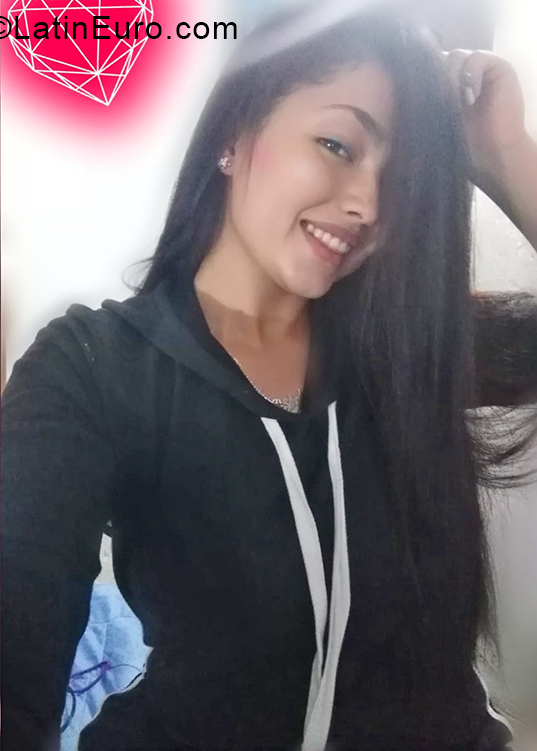 Date this funny Colombia girl Stephania from Medellin CO28148