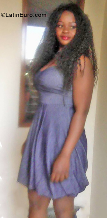 Date this happy Colombia girl Tatiana from Bogota CO28217