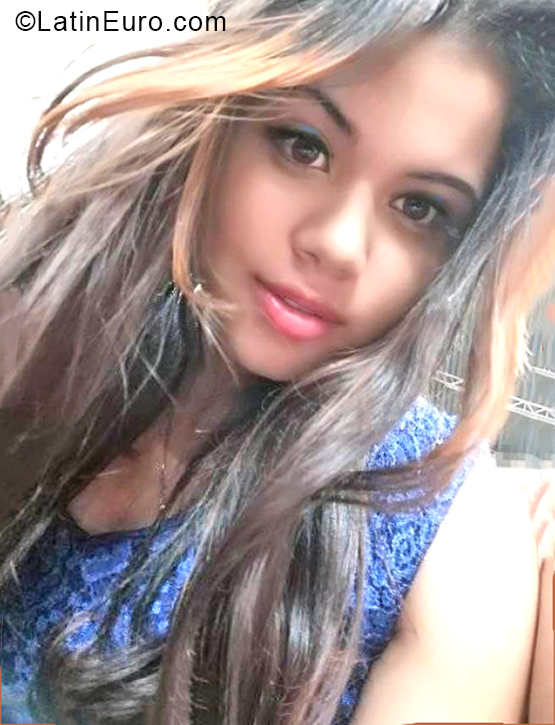 Date this georgeous Colombia girl Eliana from Medellin CO28257