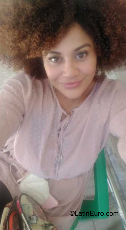 Date this lovely Dominican Republic girl Anny from Santo Domingo DO38775