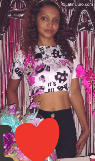 Date this happy Colombia girl Sirlas from Riohacha CO28612