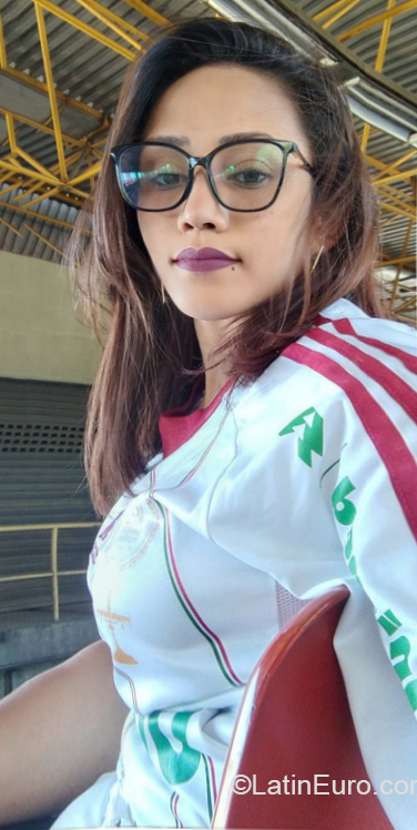 Date this hard body Brazil girl V from Rio De Janeiro BR11241