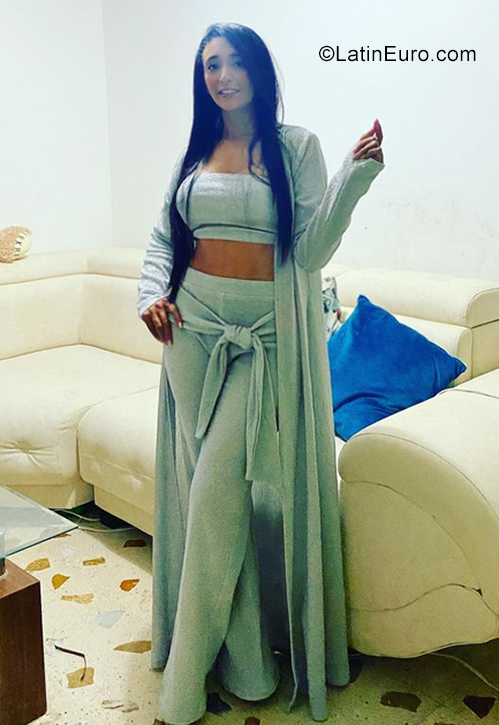 Date this hot Colombia girl Liseth from Buenaventura CO28811