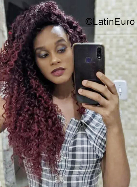 Date this stunning Brazil girl Luana from Sao Francisco Do Conde BR11271